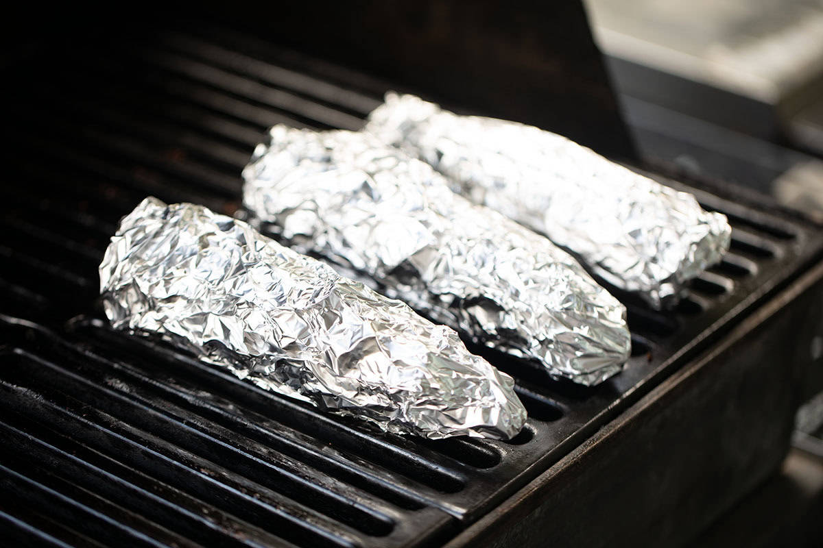 Grilled corn in foil. 