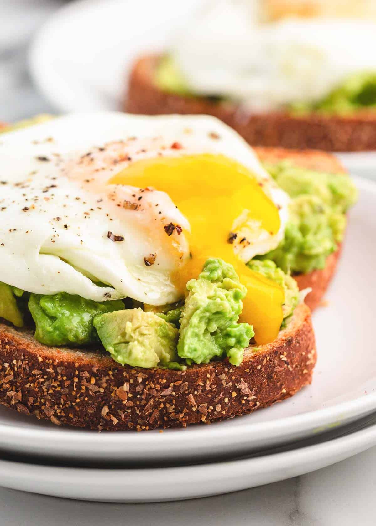 EASY Avocado Toast With Egg I Heart Naptime