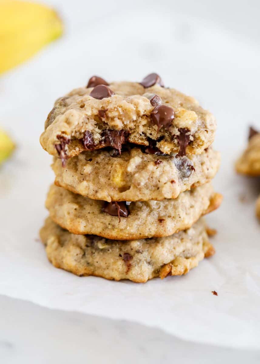 Banana Oatmeal Chocolate Chip Cookies - I Heart Naptime