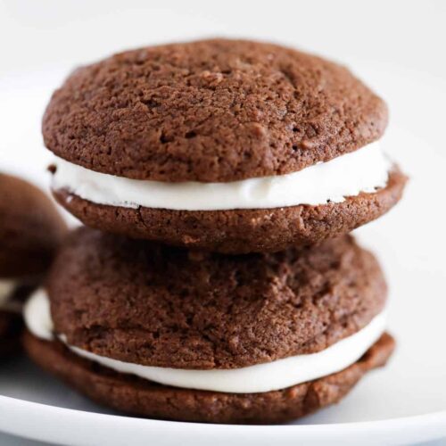 Easy Chocolate Whoopie Pies - I Heart Naptime