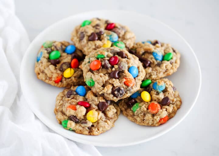 EASY Oatmeal M&M Cookies - I Heart Naptime