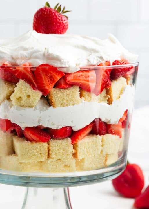 Easy Strawberry Shortcake Trifle Recipe I Heart Naptime 7373