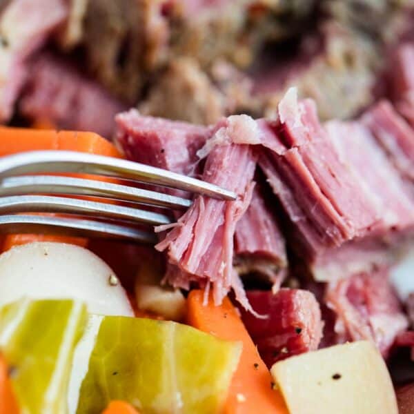 EASY Crockpot Corned Beef and Cabbage - I Heart Naptime