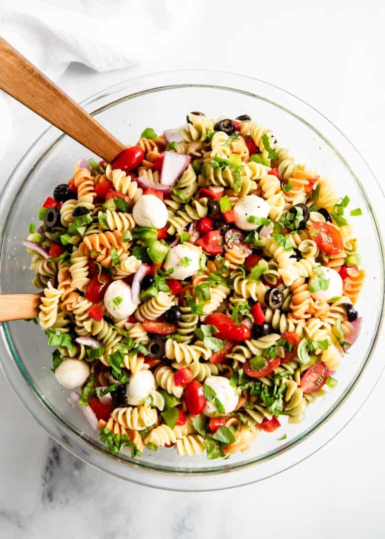 Easy Pasta Salad Recipe With Italian Dressing - I Heart Naptime