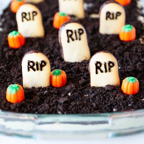 Halloween Dirt Cake - I Heart Naptime