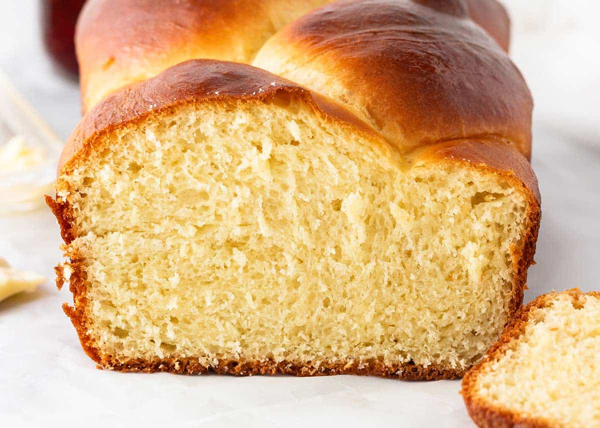 Sliced brioche.