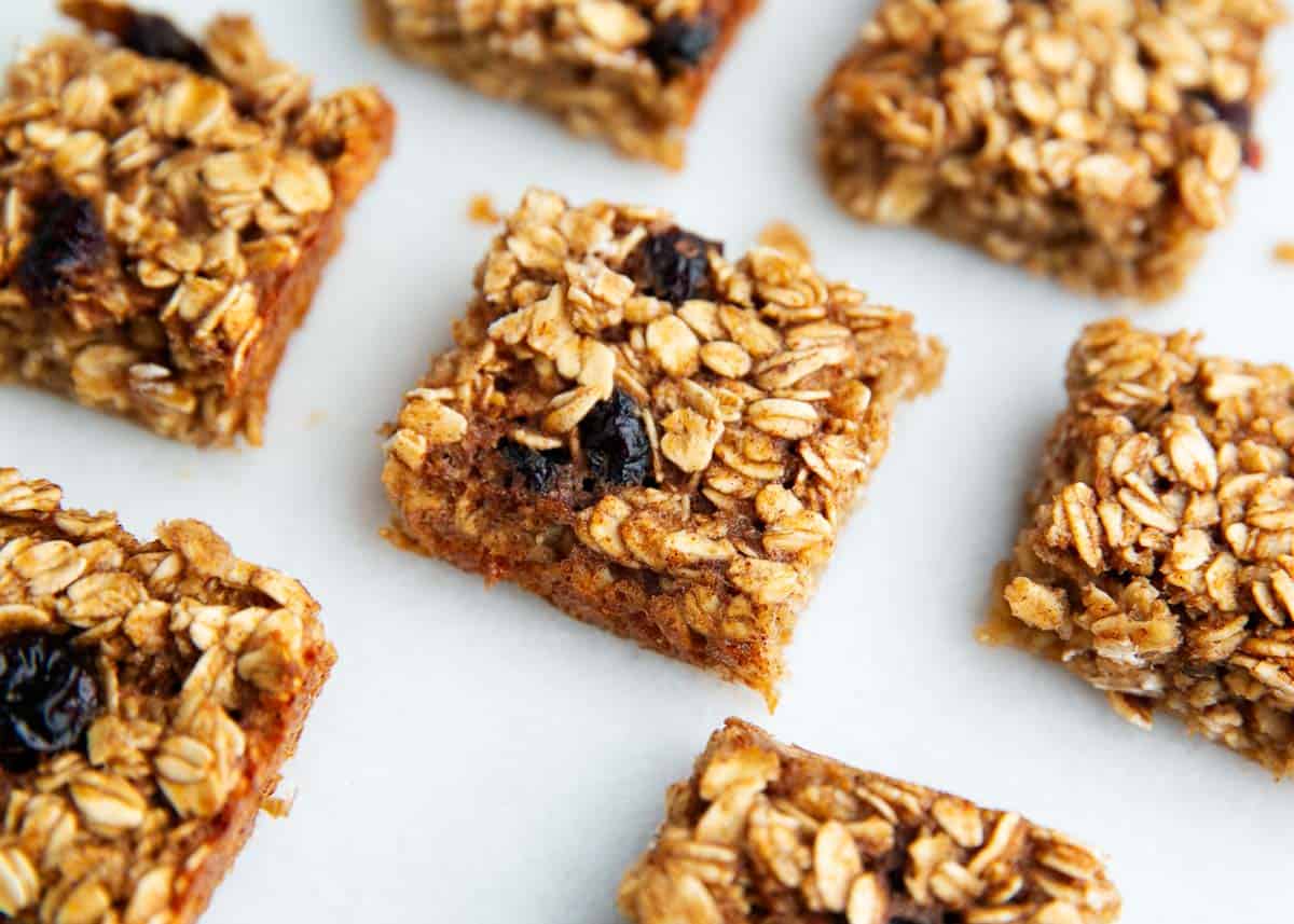 Oatmeal breakfast bars cut into pieces.