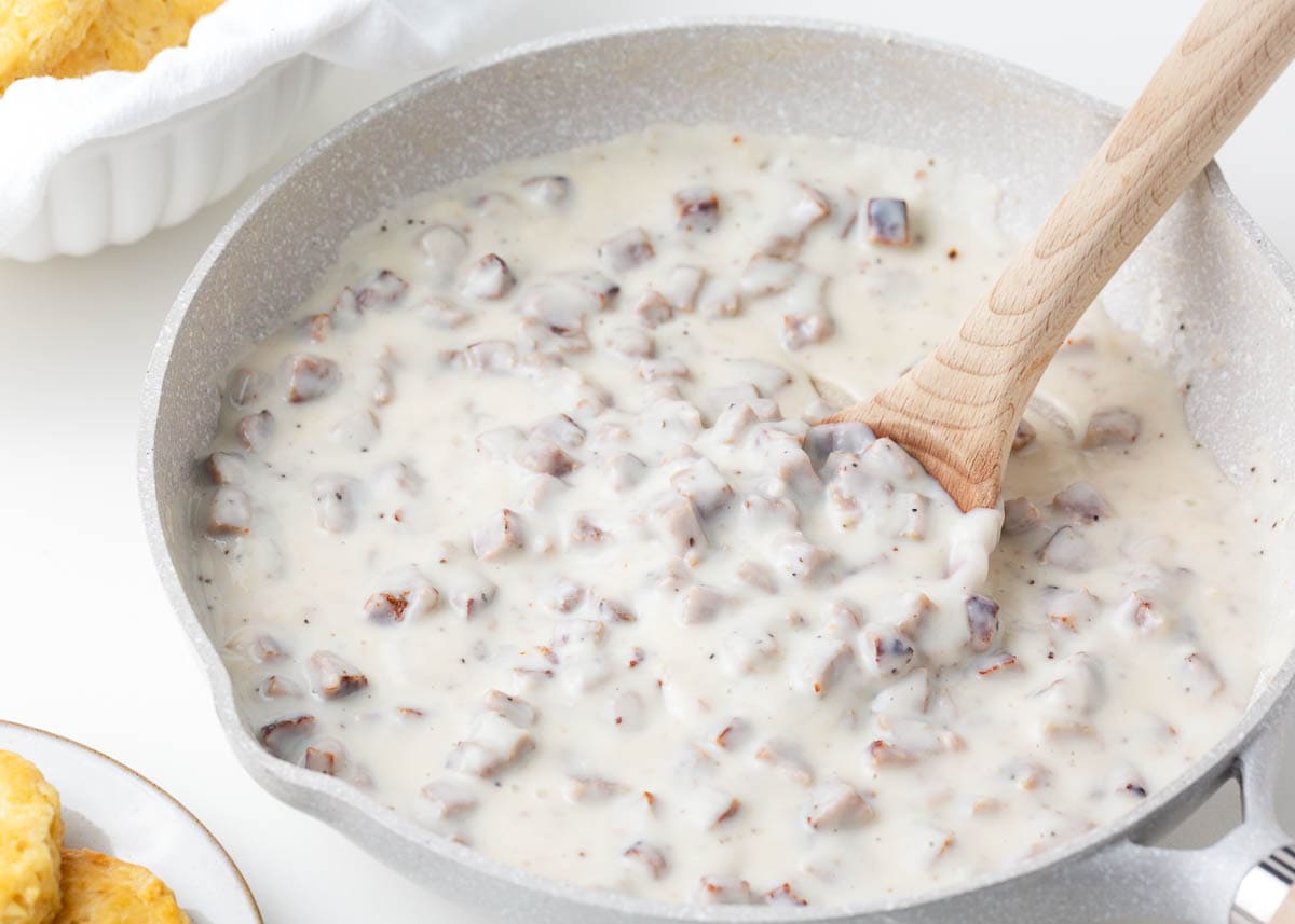 Sausage gravy in a skillet.