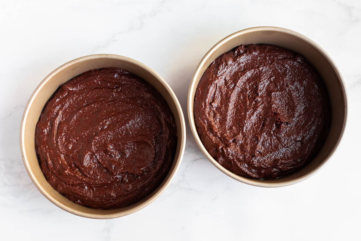 Chocolate cake in pans.