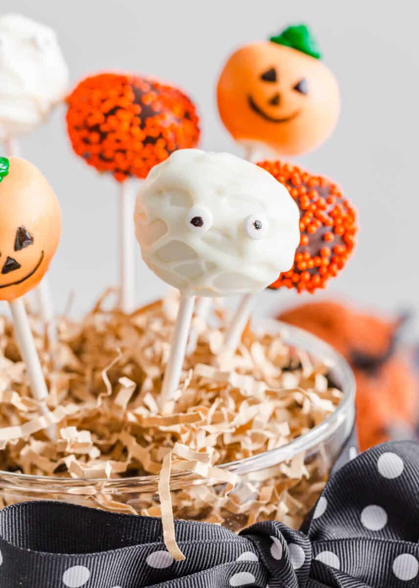 Cake pops Halloween Cake Pops Mummy Cake Pops Halloween Party Favor 2024 Mummy Party Favors Halloween Oreos Halloween Rice Crispy Treats Party