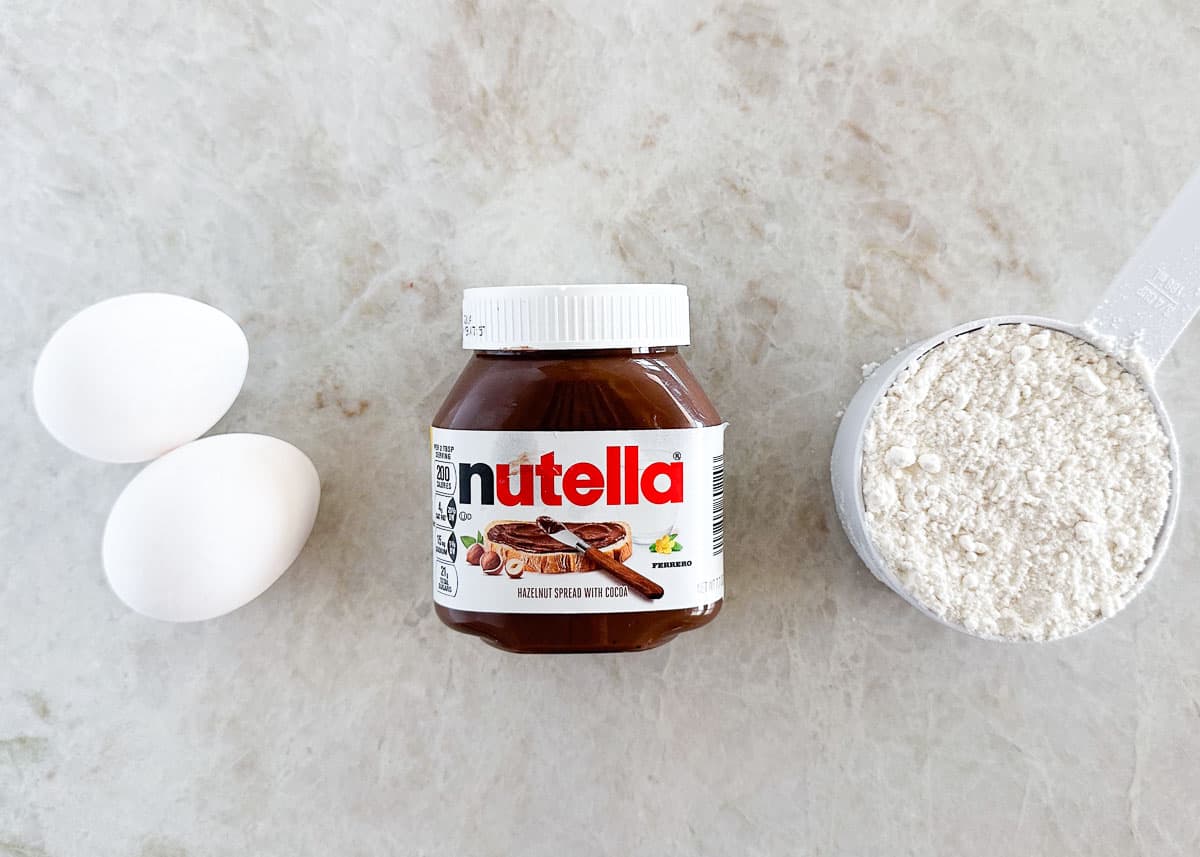 Nutella brownie ingredients.