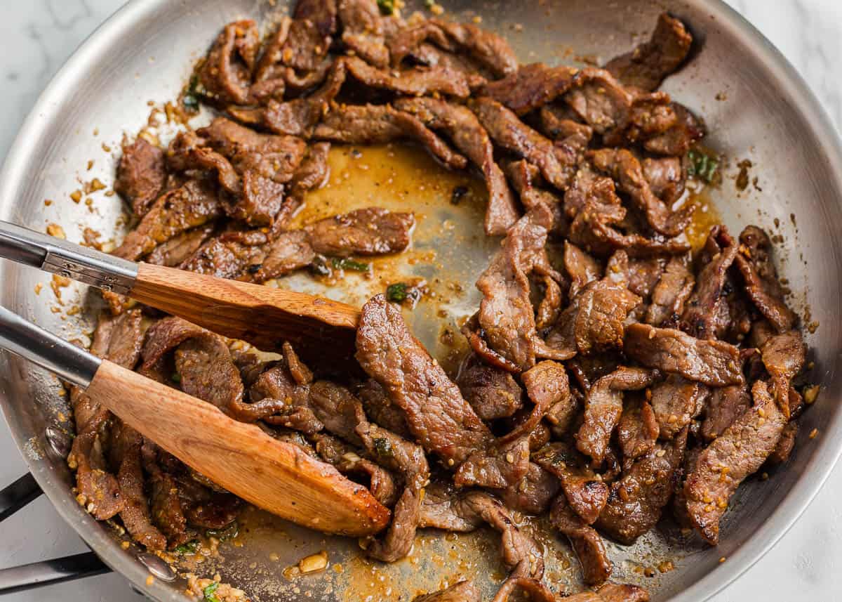 Showing how to make beef bulgogi