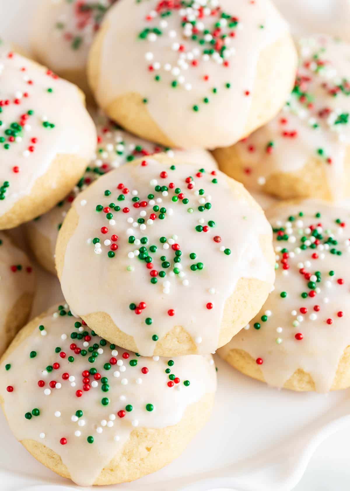 Italian Christmas cookies with sprinkles.