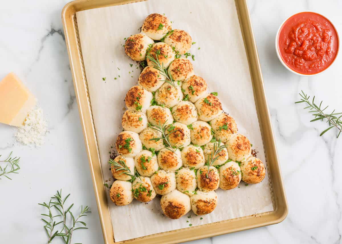 Christmas tree pull apart bread.