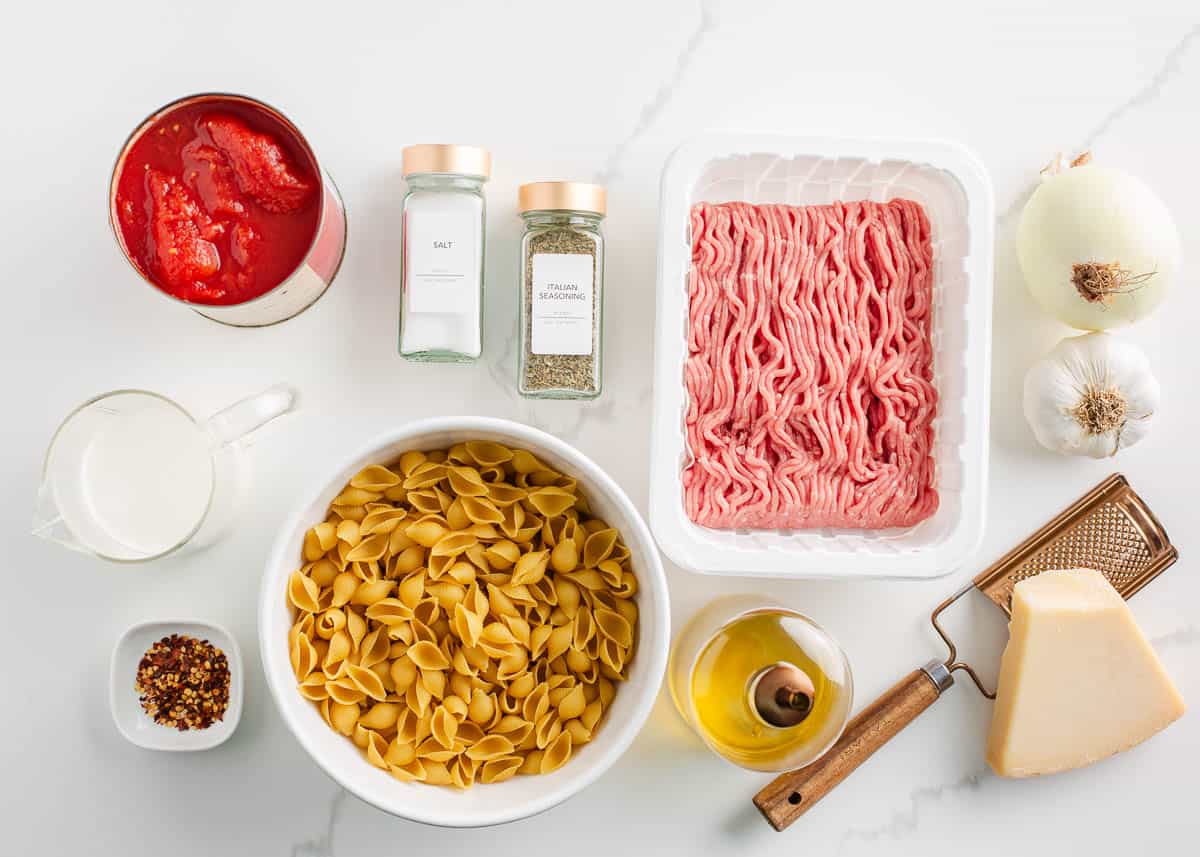 Ingredients for ground turkey pasta. 